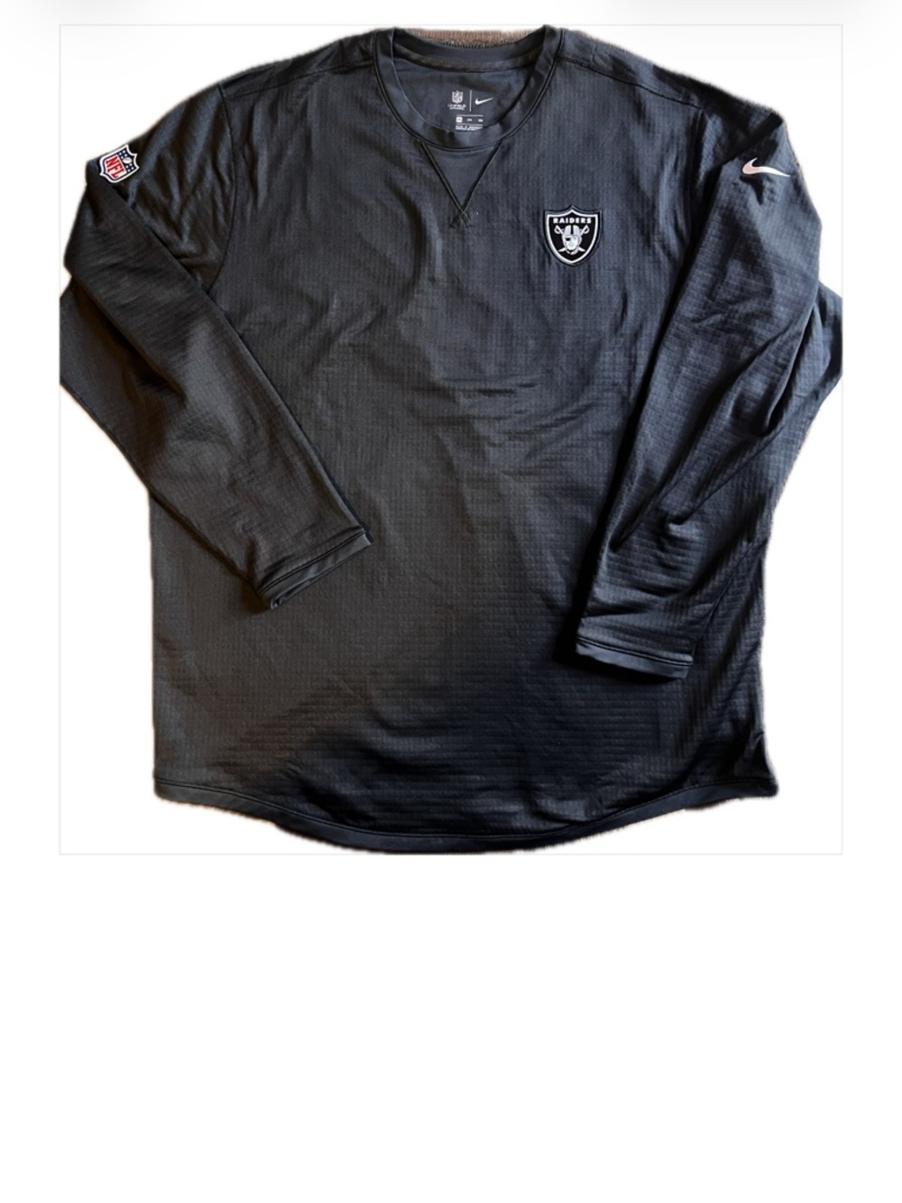 Nike Raiders Men's Long Sleeve Pullover Shirt - Black